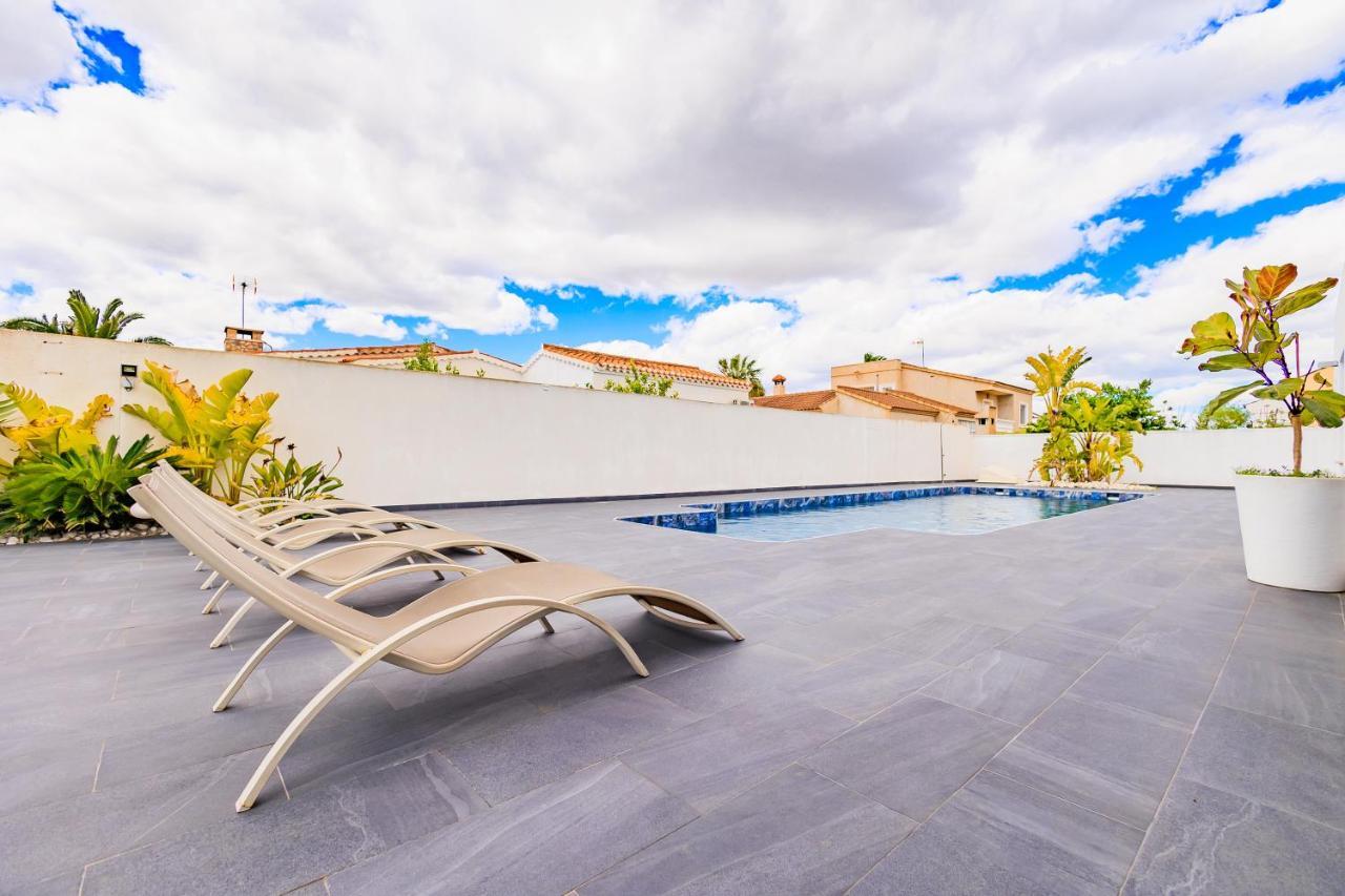 Villa Mi Sol Торрев'єха Екстер'єр фото
